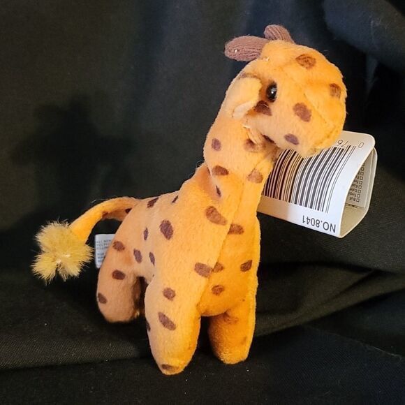 Pee Wee Pebble Pets Giraffe by Imperial - Picture 6 of 6